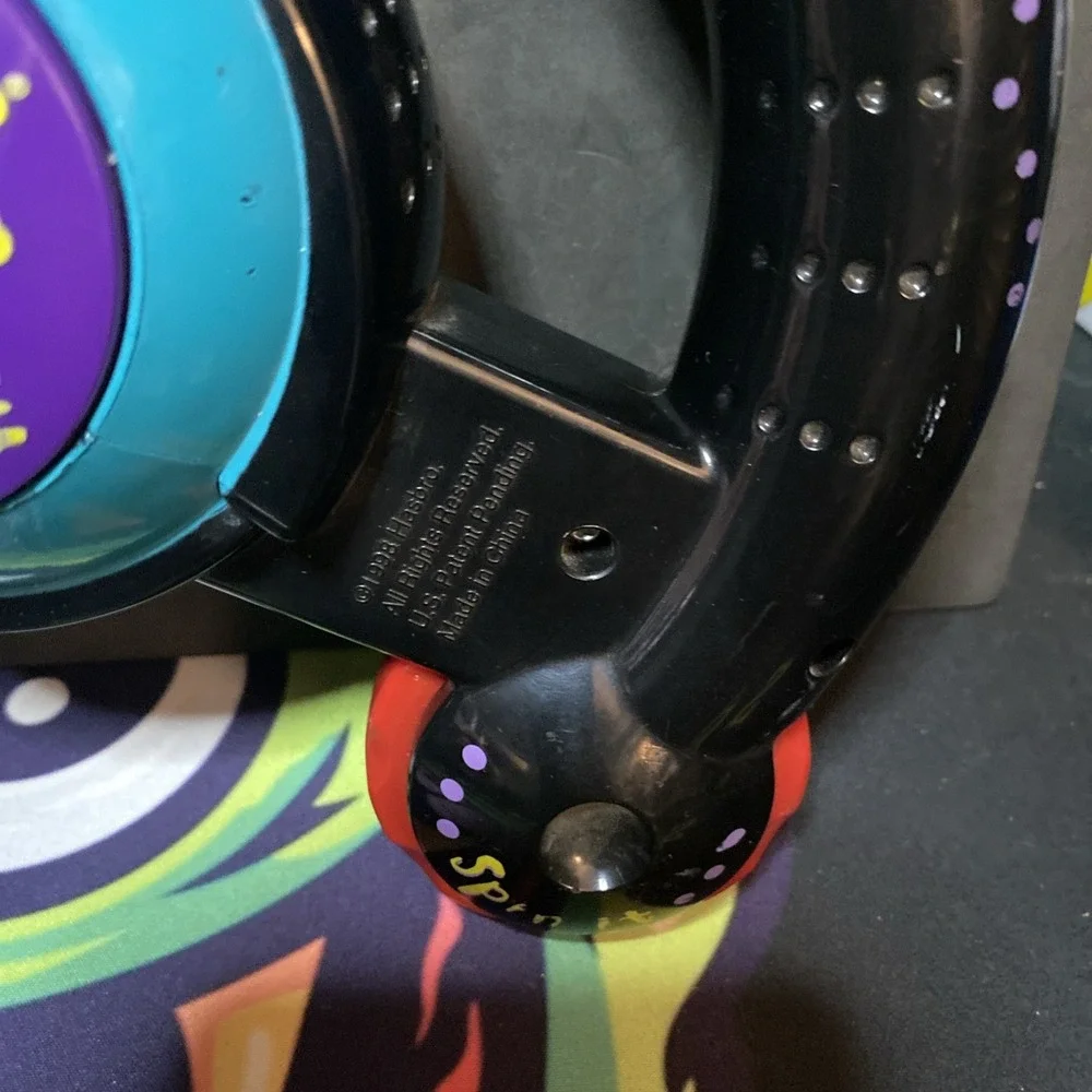 Hasbro bop it